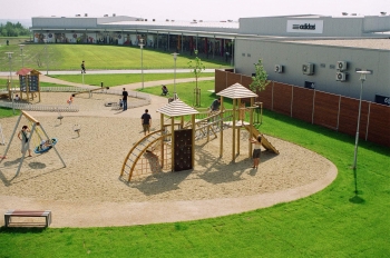 FAPO_pohled na detske hriste_I etapa_2007