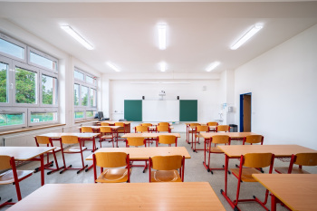 ZS_Hostivice_plnospektralni_osvetleni_ucebny