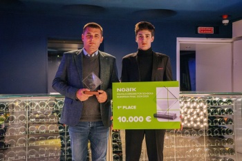 Evropští vítězové NOARK plní sny školám - zleva mentor týmu Nikola Bošković a lídr studentského týmu Mateja Nicović