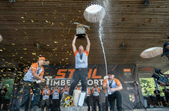 Stupně-vítězů-Mistrovství-ČR-STIHL-TIMBERSPORTS®-2026-–-Martin-Kalina-Zdeněk-Mařas-a-Matyáš-Klíma