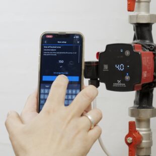 Malé čerpadlo, velká úspora: proč vyměnit staré oběhové čerpadlo právě teď?