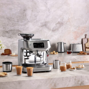 Oracle® Dual Boiler: inteligentní kávovar se srdcem baristy