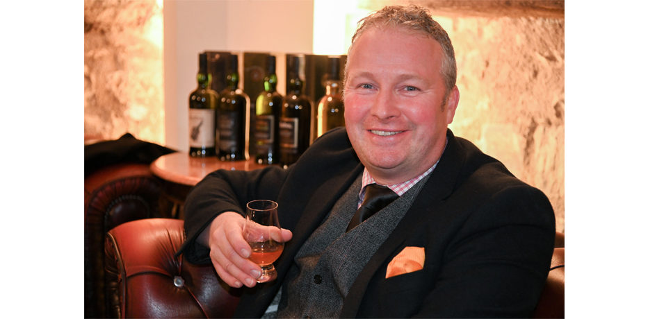 Brand ambasador palíren Glenmorangie a Ardbeg v Praze